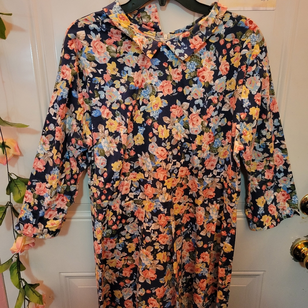 Spring/Fall Dress - Picture 3 of 6